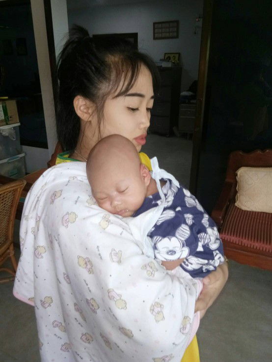 diamond Mother's baby profile icon