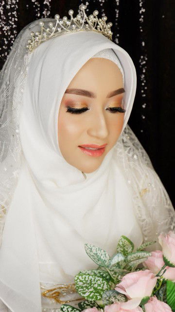 Atik Husna profile icon
