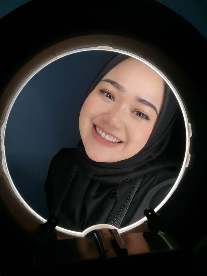 Lulu Nur Rahayu profile icon