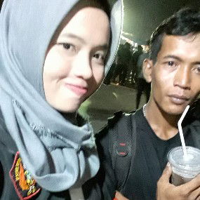 Pratiwi (tiwi) profile icon