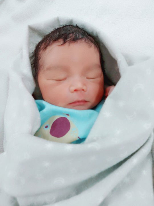 สวัสดีครับผมชื่อน้องคีริน