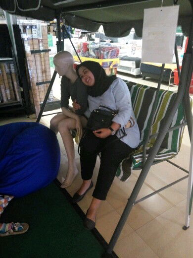 Resti Utami profile icon