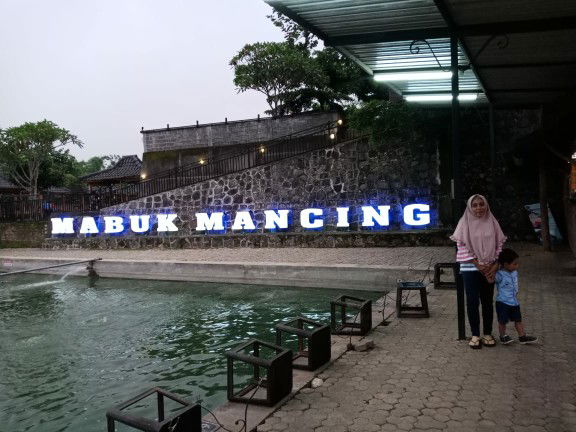 retno wulan profile icon