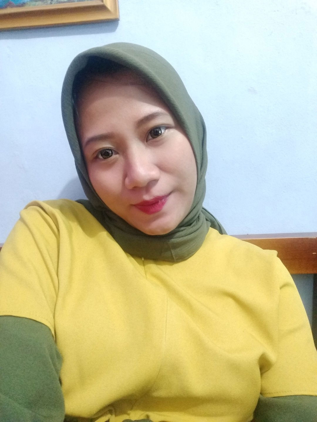 erna fitriani profile icon