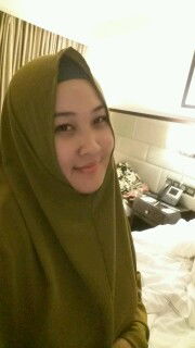 Retno Noviani profile icon