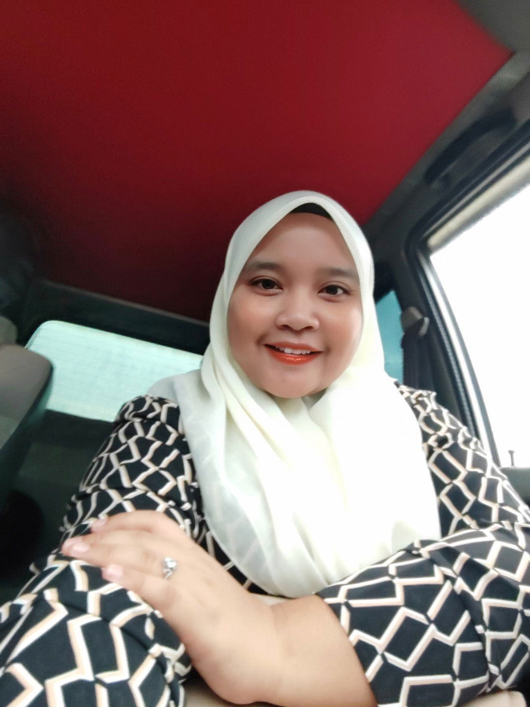 Julaikah Minzan profile icon