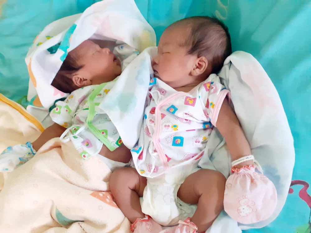 เเม่น้องแฝด? profile icon