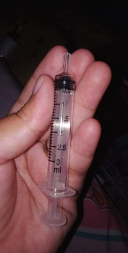 หนูไม่รู้ว่าลูกกินยาแก้ไข้แต่ในขวดเขาบอกว่ารับประทานครั้งละ 1 .25.ซีซี