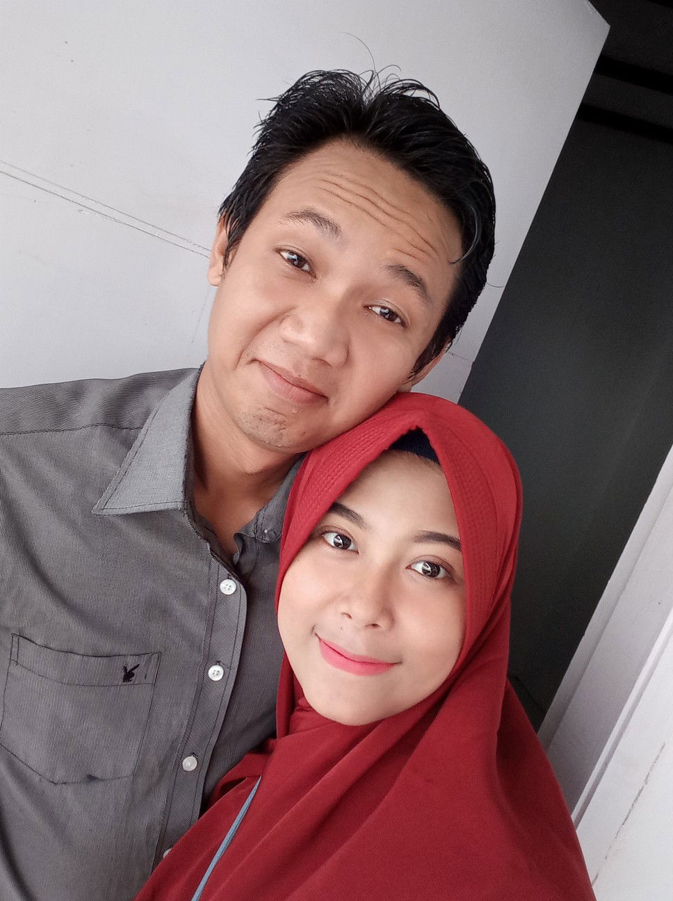 Tiwi Artati profile icon