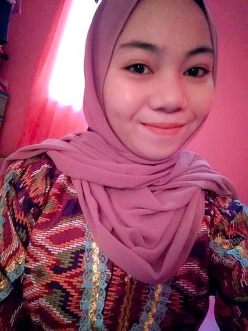 Laila Ahmad profile icon