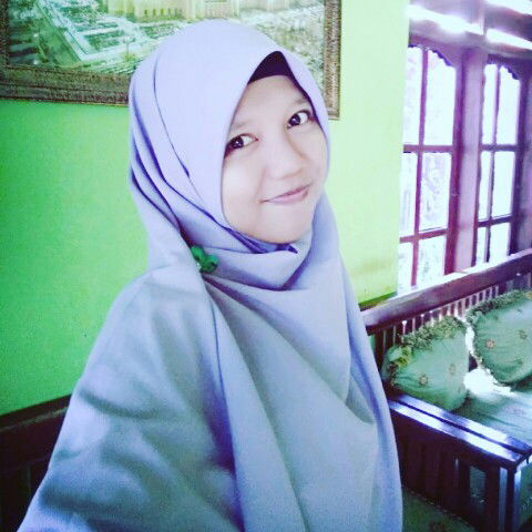 Septy Munawaroh profile icon