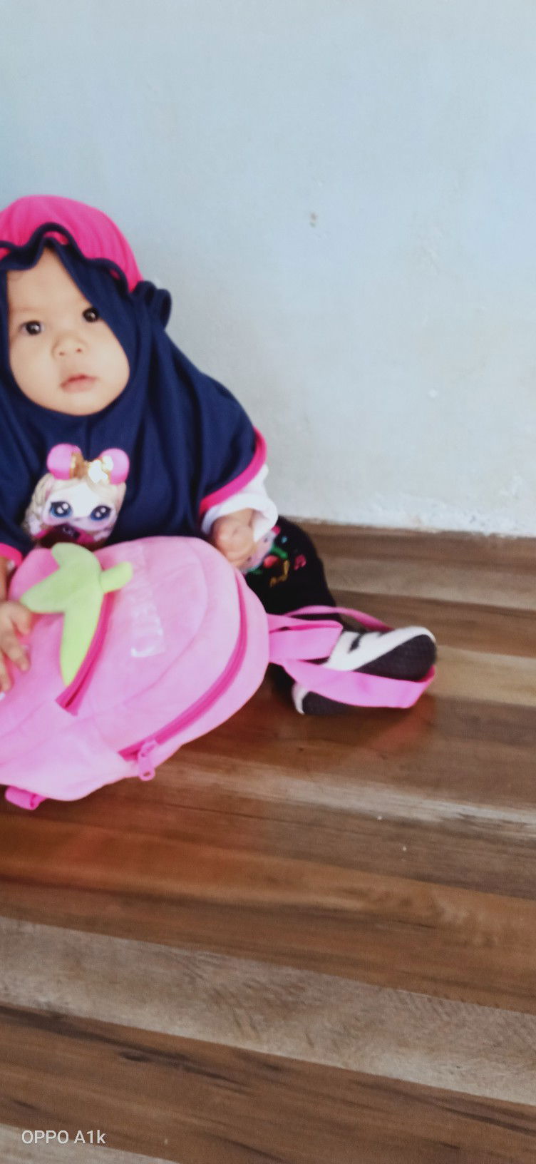 Bayi g bisa jauh dri mamanya😌😎