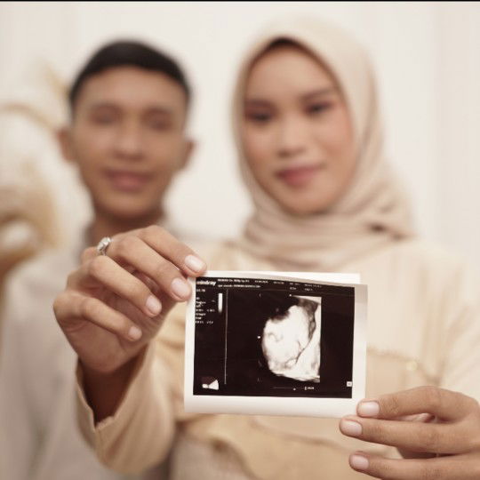 ayu ananda profile icon