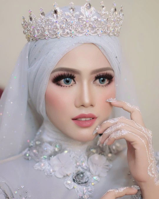 Lia Maulana profile icon