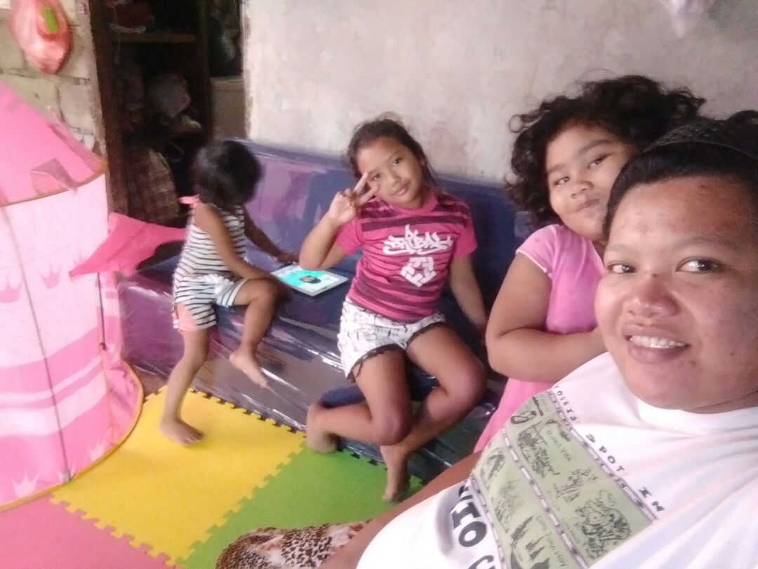 Elaine Rose Flores Salvador profile icon