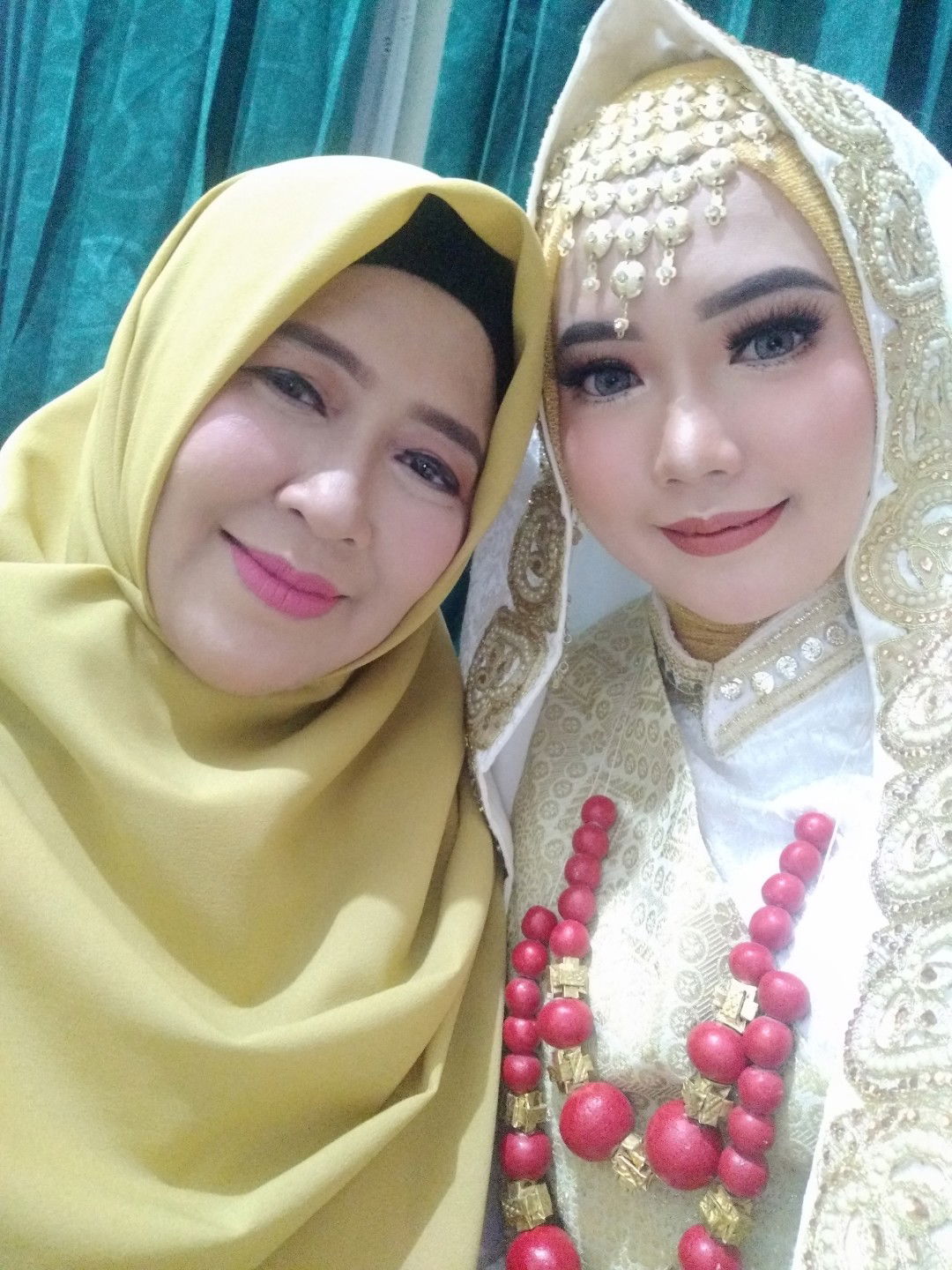 dina faradita septiana profile icon