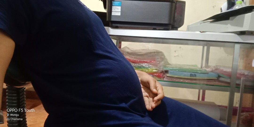 Kehamilan baru 7w5d tapi sudah kelihatan besar