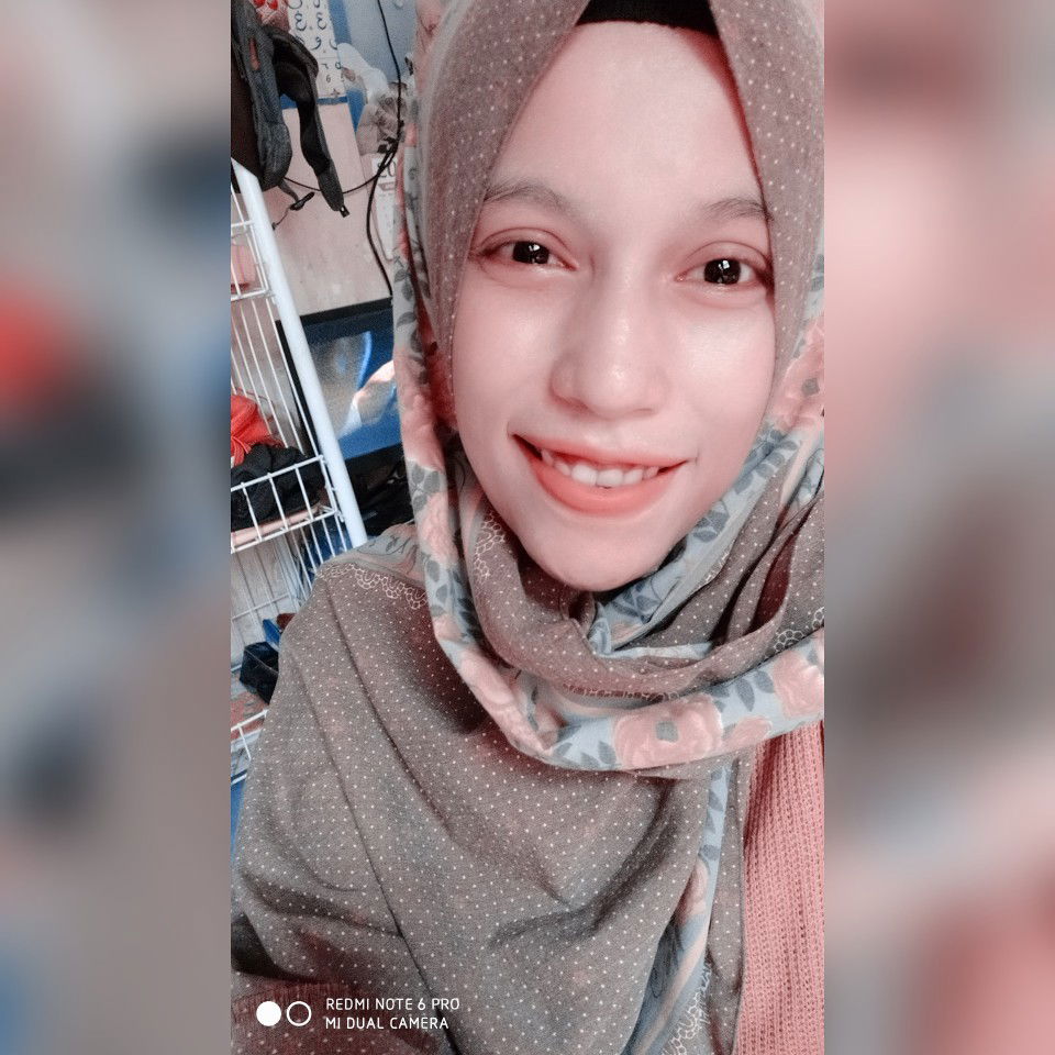 Novia Putri Charisma profile icon