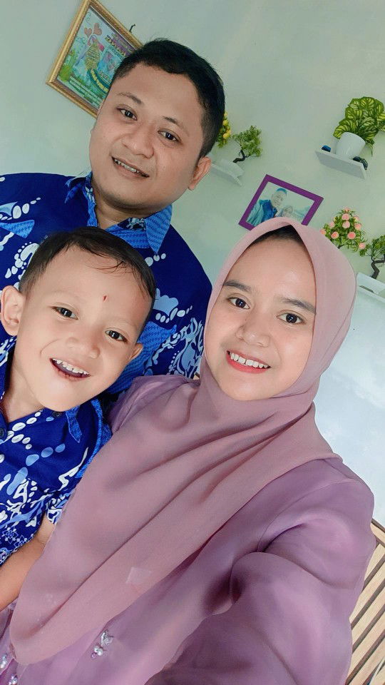 Tri Lestari profile icon