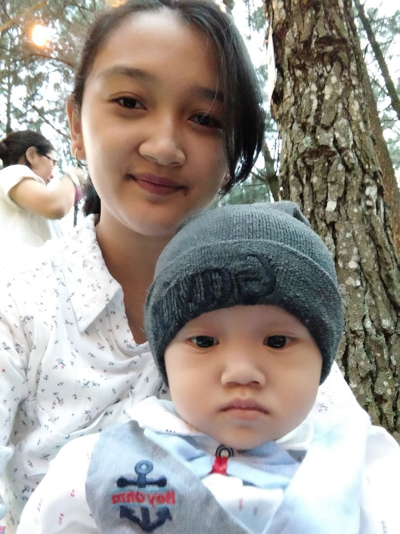 Enhy Febry profile icon