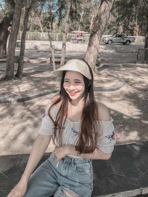 กรุ้ง กริ้ง profile icon