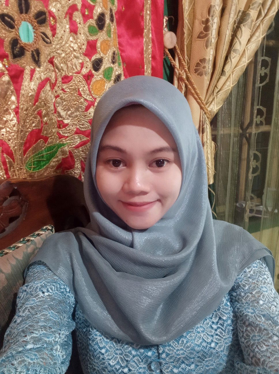 Yesi Nia safarani profile icon