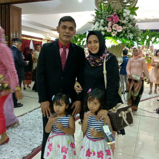 ira fauziah profile icon