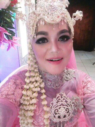 Rani Lisna Wati profile icon