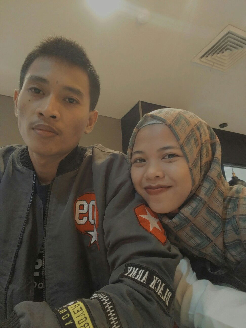 InggitGustiana profile icon