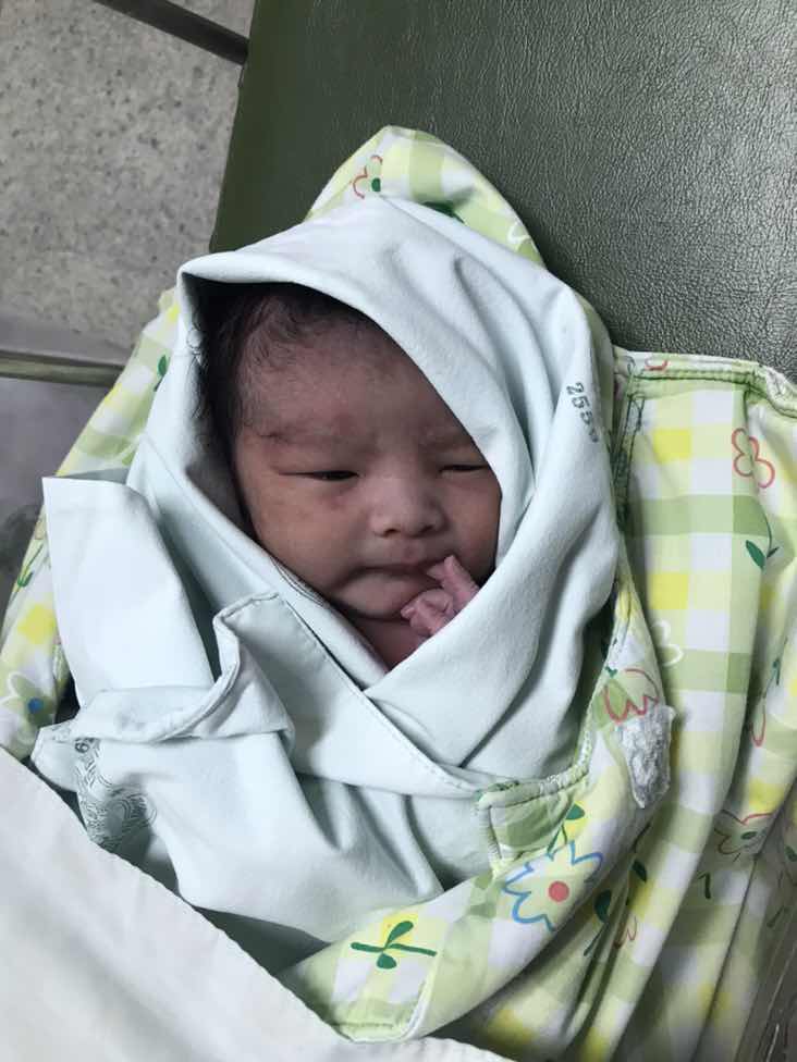 คลอดแล้วครับผม