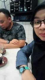 Nur Riz profile icon