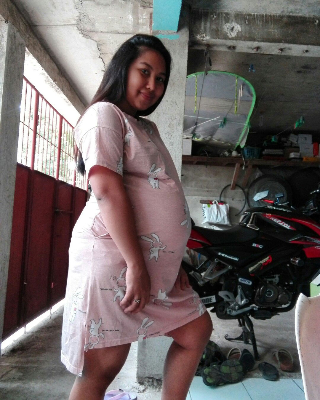 34weeks and 2 days pregnant.