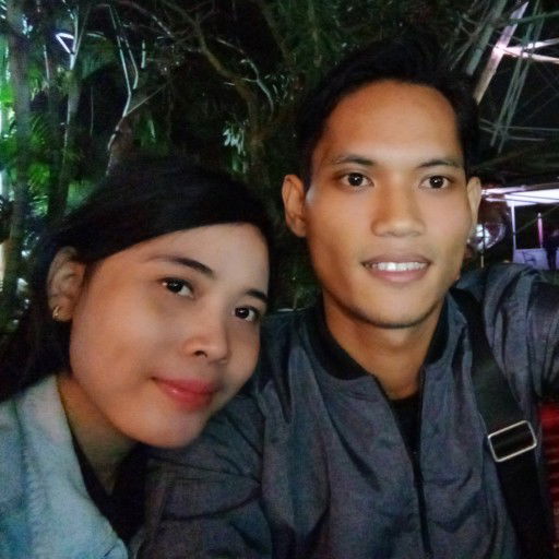 reni agustin profile icon