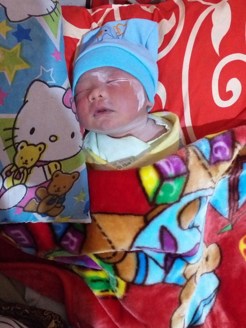 lahir pada tanggal 22 02 2020