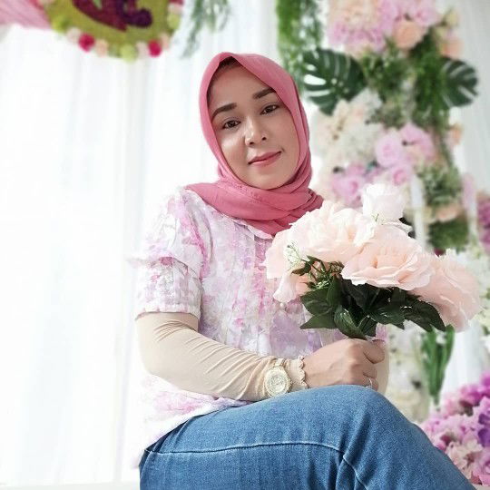 Yuni Ahmad profile icon