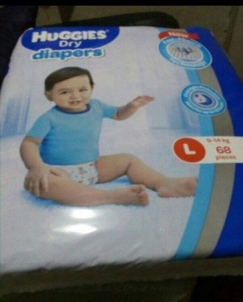 HUGGIES DRY DIAPERS