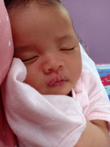 hi I'm 13 days old today