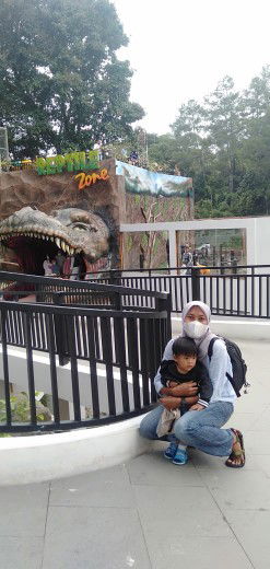 Riska Ramadani Lasri profile icon