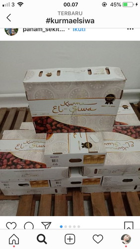 Numpang jualan kurma