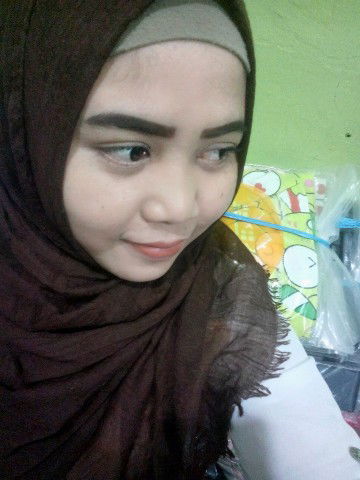 yuli yana profile icon