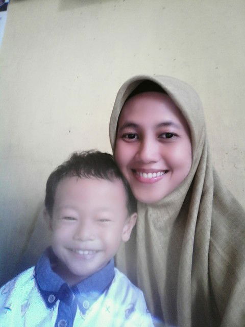 Sari Rohmadani profile icon