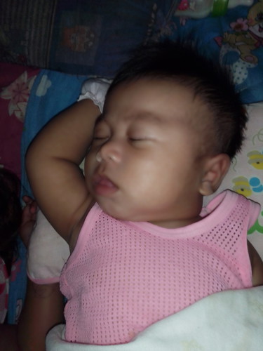น้องฉีดยามา2วันแล้วยังตัวร้อนยุ่เลยค่ะ แม่ๆบ้านไหนเปนเมิ้ลกันบ้างค่ะ