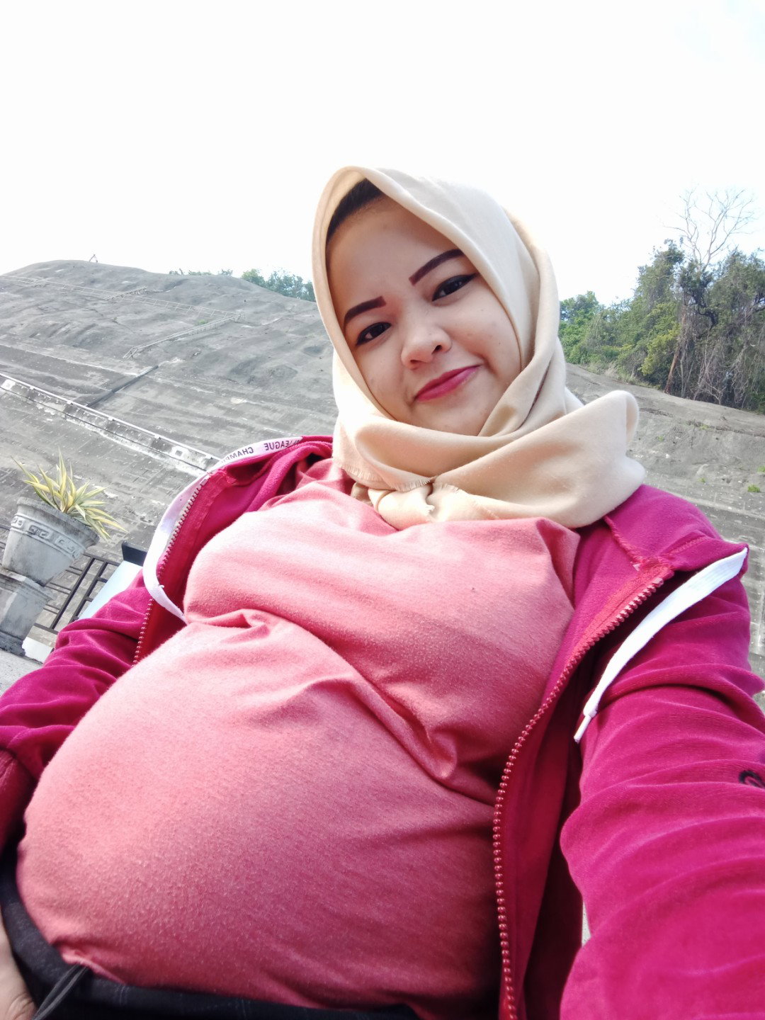 Neneng Lilis profile icon