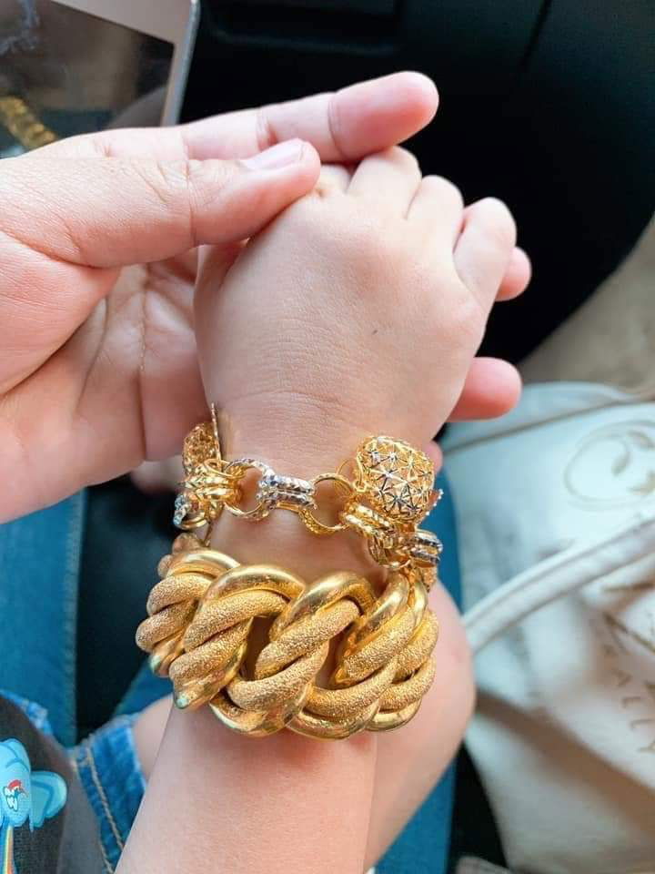 Maulida febri yana profile icon