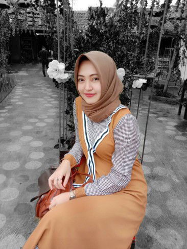 Iis Herlina profile icon