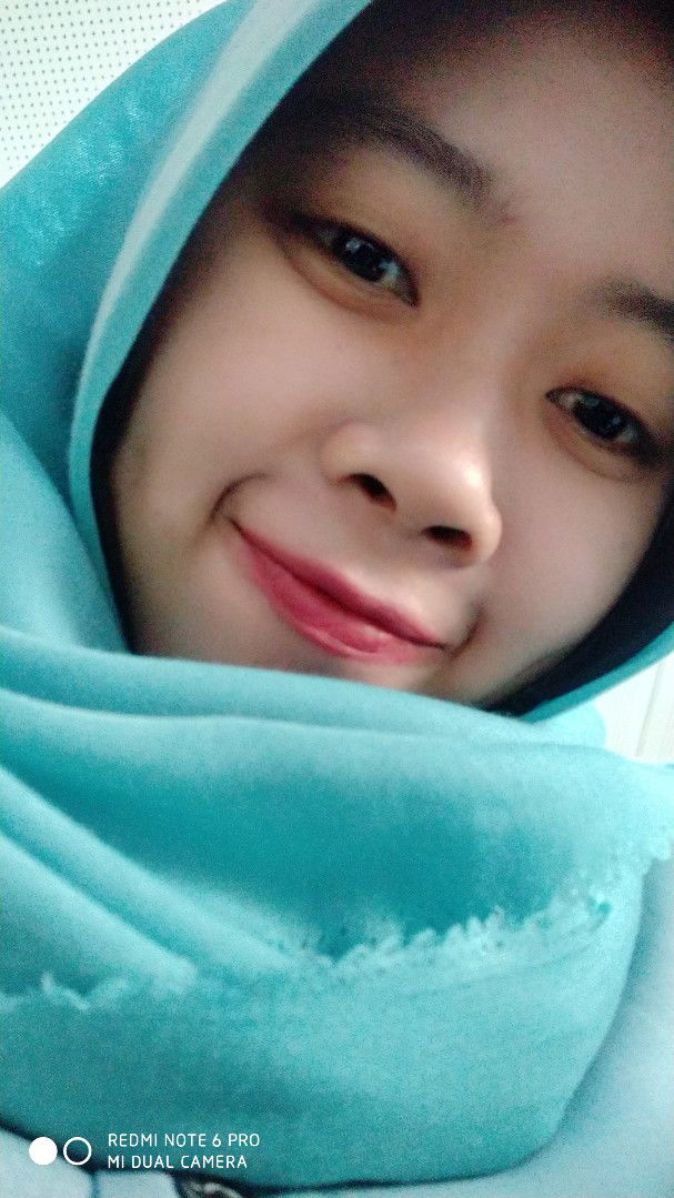 Riski Novitasari profile icon