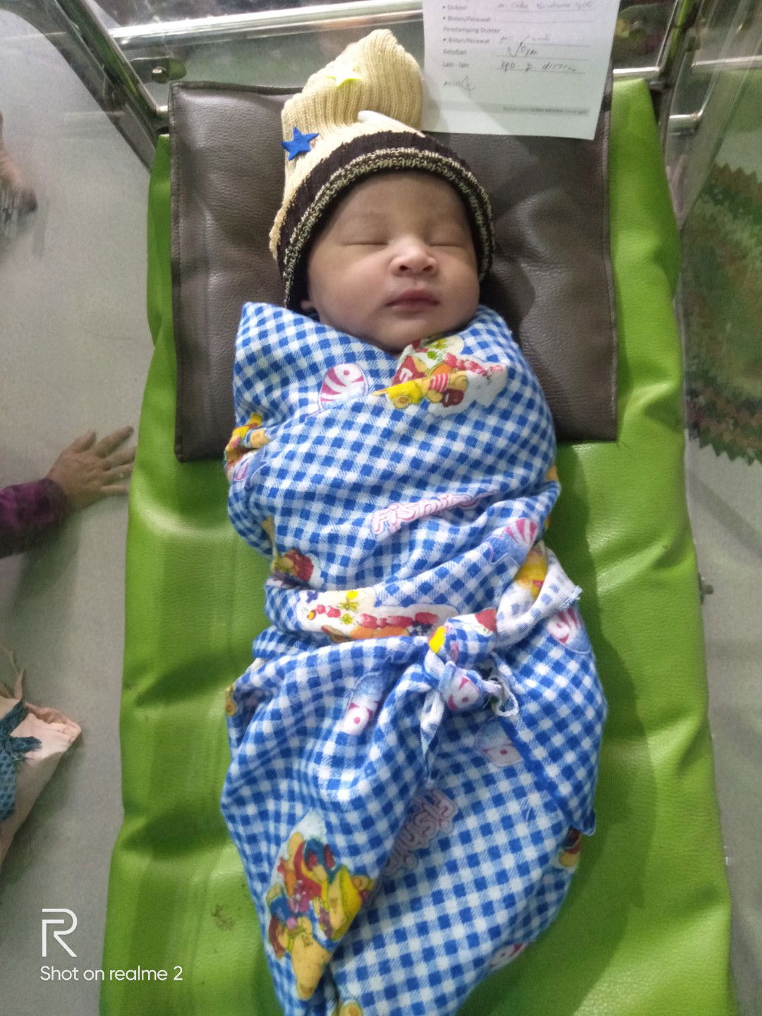 bund asi saya belum keluar banyak.