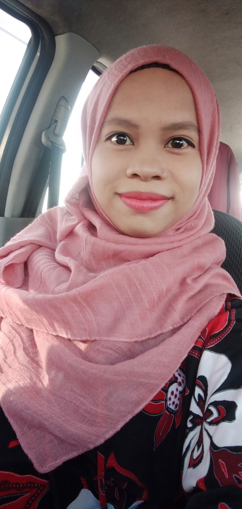 Radin nuraini profile icon