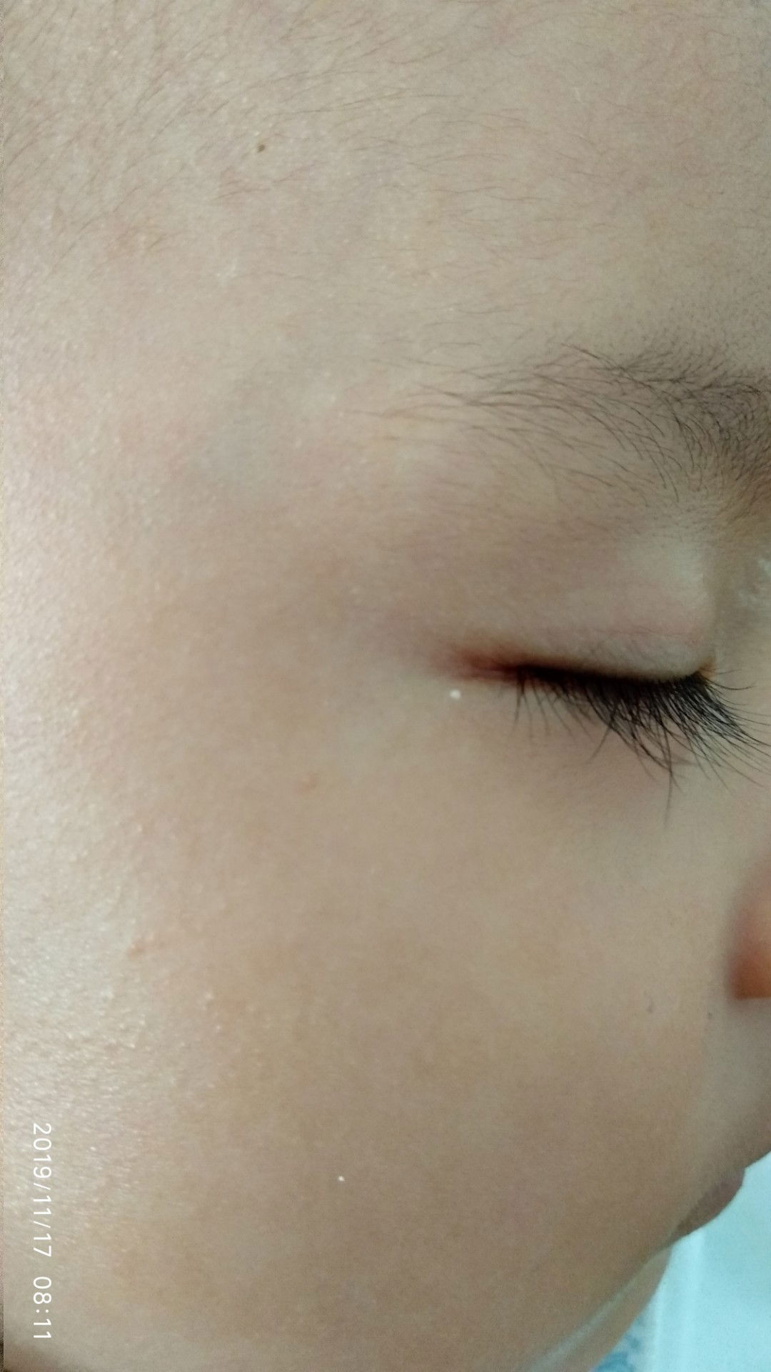 sikecil rewel saat malam hari