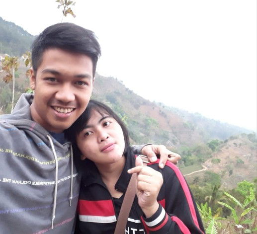 Vika Kharisma profile icon